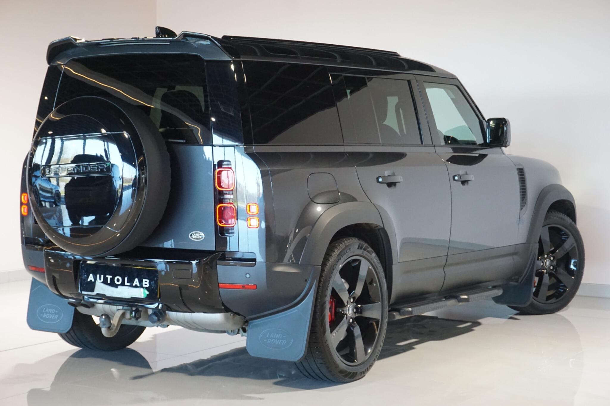 Land Rover Defender 110 3.0 D300 MHEV HSE Hard Top SUV 5dr Diesel Auto 4WD MWB Euro 6 (s/s) (300 ps)